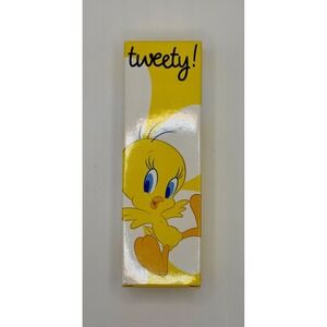 Tweety Bird Warner Brothers Avon Collectible Writstwatch Analog NIB